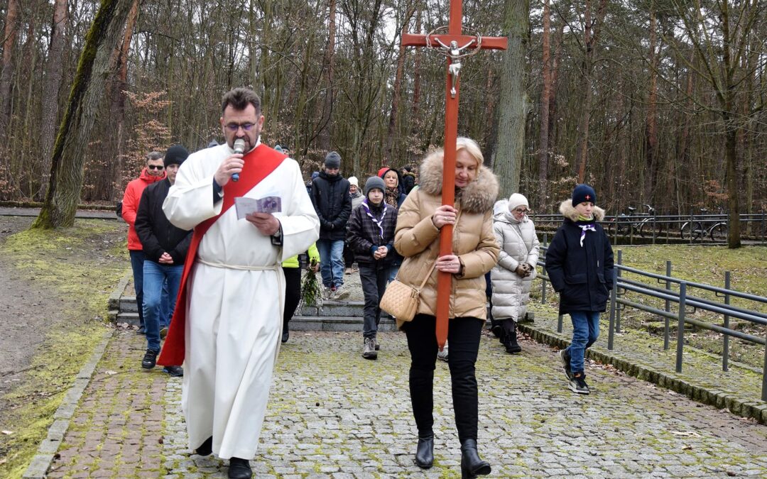 Droga krzyżowa Barbarka 02.04.2023