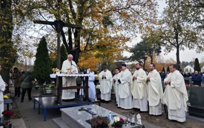 „W zadumie nad wiecznością – uroczystość Wszystkich Świętych”