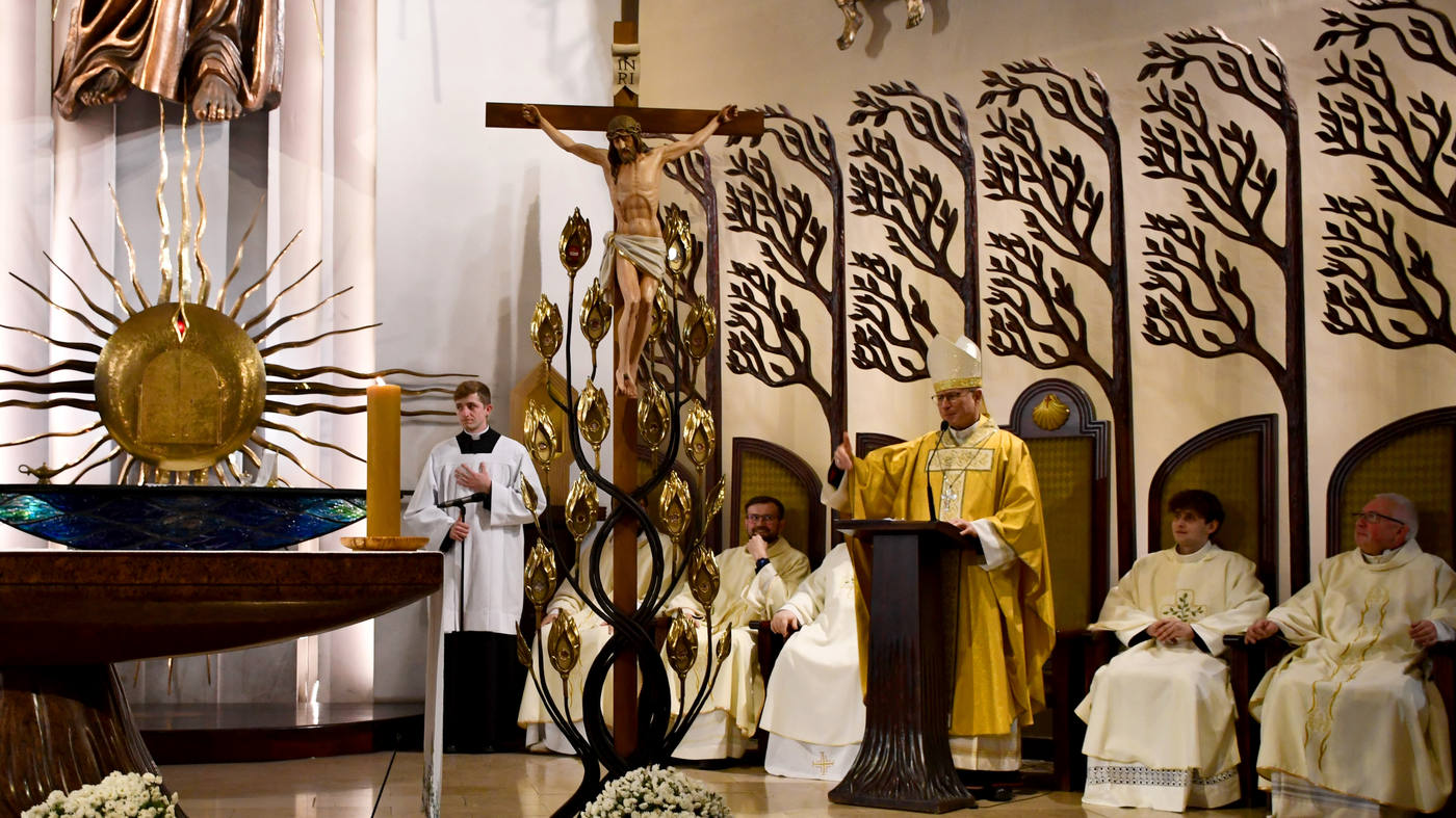 „Król pragnie twego piękna” – Toruńskie spotkanie młodych, które porusza serca